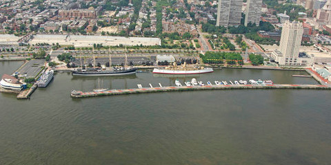 Penn's Landing Marina