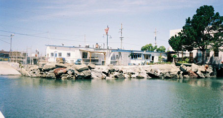 Mariposa Hunters Point Yacht Club