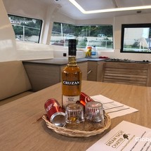 Bali catamarans 4.0 lounge
