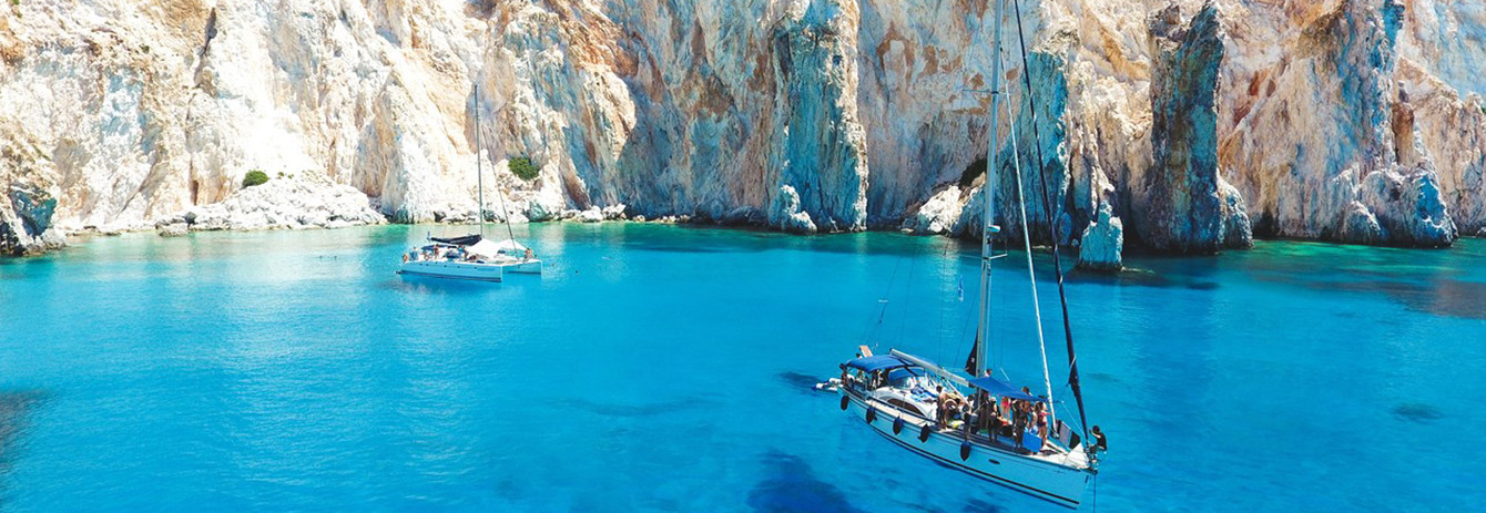 Isole Cicladi: noleggio yacht nei luoghi più pittoreschi della Grecia