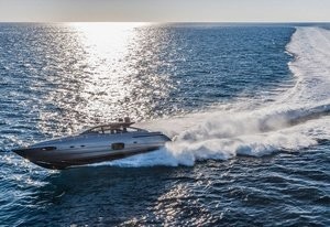 High-speed motor yacht