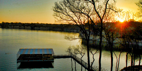 Uncle Gus’ Marina and Resort on Lake Whitney