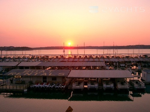 Canyon Lake Marina