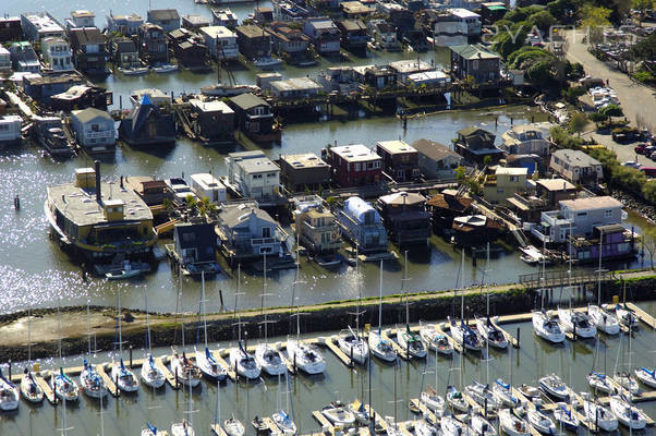 A-Dock Floating House Docks