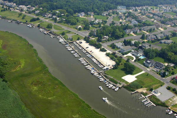 Pilottown Yacht Basin