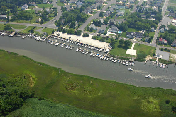 Pilottown Yacht Basin