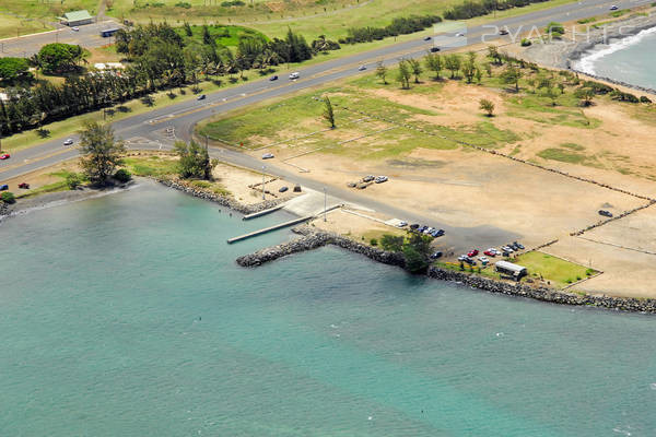 Kahului Harbor Park Ramp
