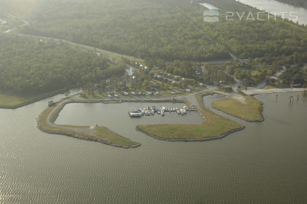 Lake End Park Marina