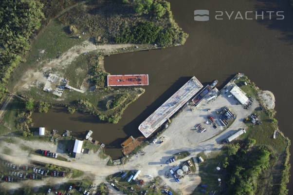 Talen's Marine & Fuel, Lake Arthur Dock