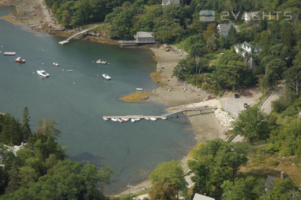 Buck's Harbor Town Dock