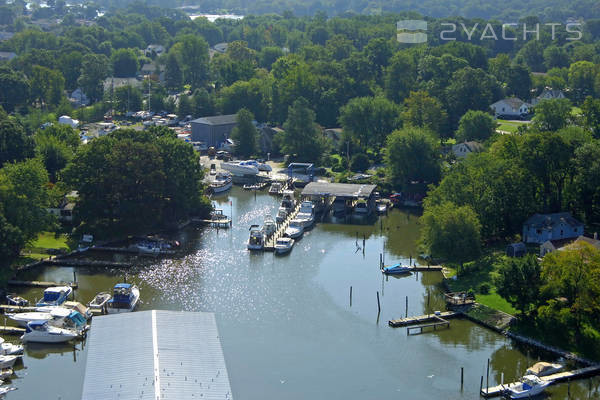 Deckelman's Boat Yard