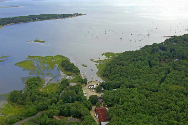 Aucoot Cove Boat Yard