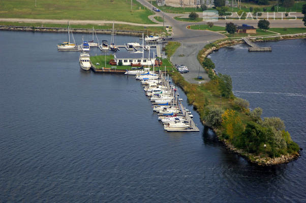 Ludington Yacht Club