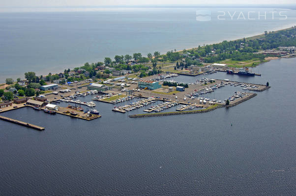 Lakehead Boat Basin