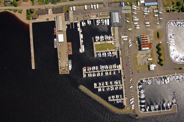 Lakehead Boat Basin