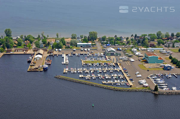 Lakehead Boat Basin