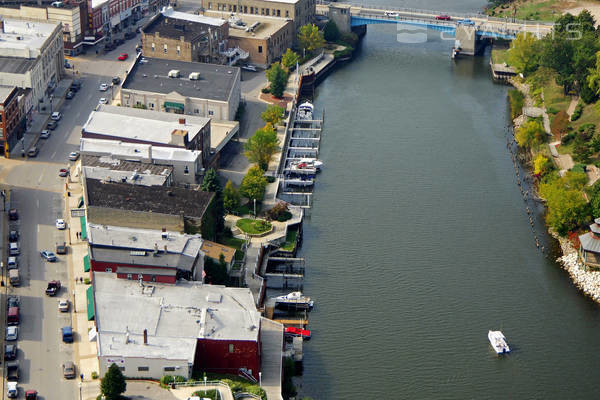 Manistee Inn & Marina