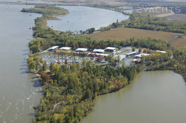 Harbor Point Yacht Club