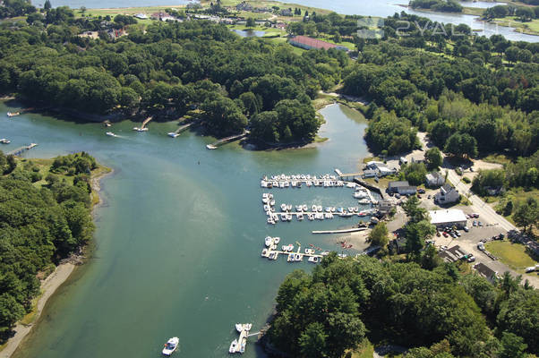 BGs Boat House Restaurant and Marina