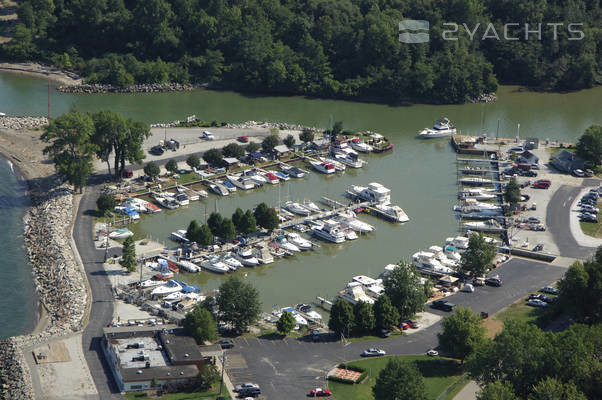 Chagrin Lagoons Yacht Club