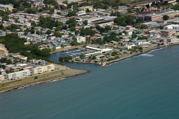 Villa Pesquera Restaurant & Marina