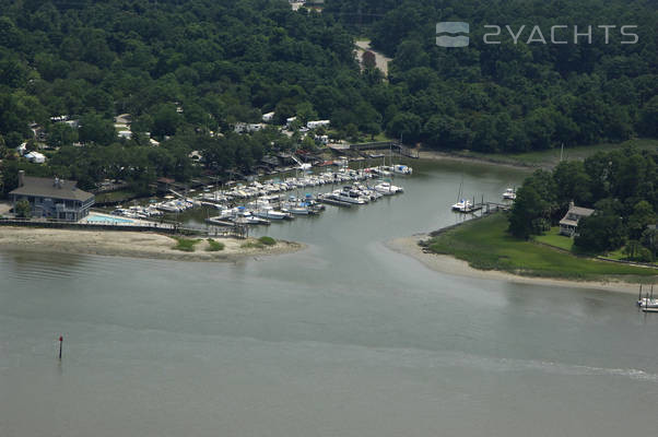 Hilton Head Harbor RV Resort & Marina