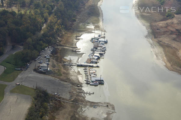 Riverside Park Marina