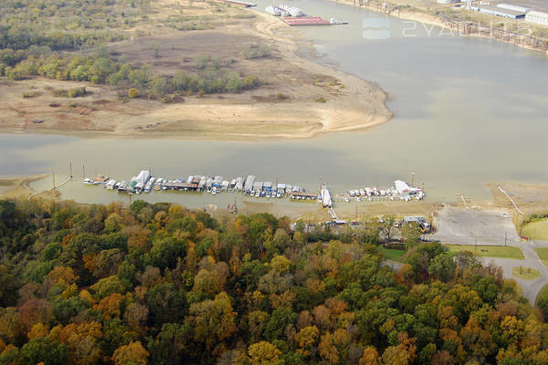 Riverside Park Marina