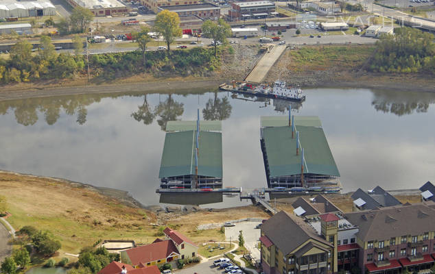 Mud Island Marina - Memphis Yacht Club