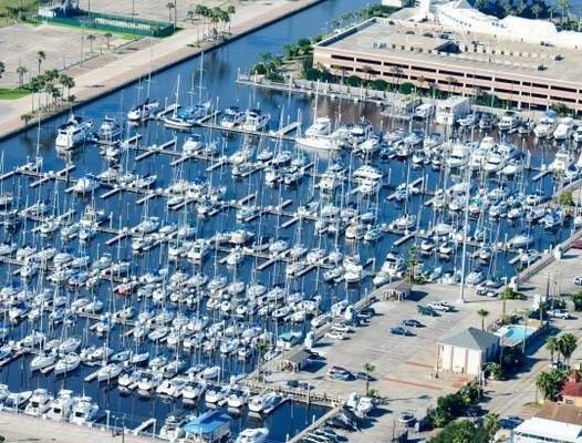 Kemah Boardwalk Marina