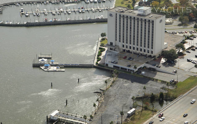 Nassau Bay Hilton Marina