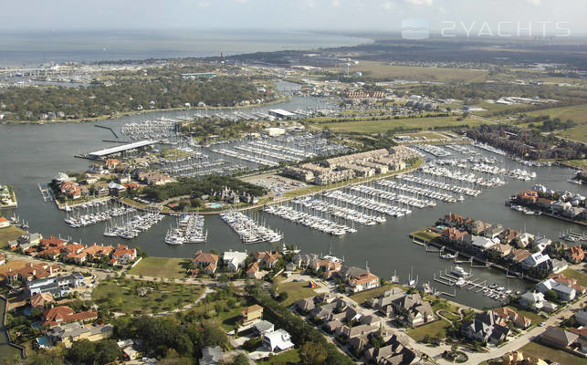 Waterford Harbor Yacht Club