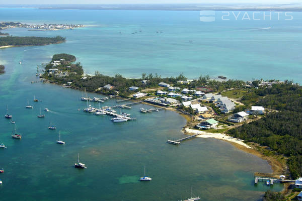 Bluff House Yacht Club & Marina