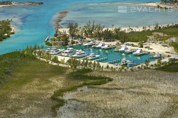 Hawk's Nest Resort & Marina