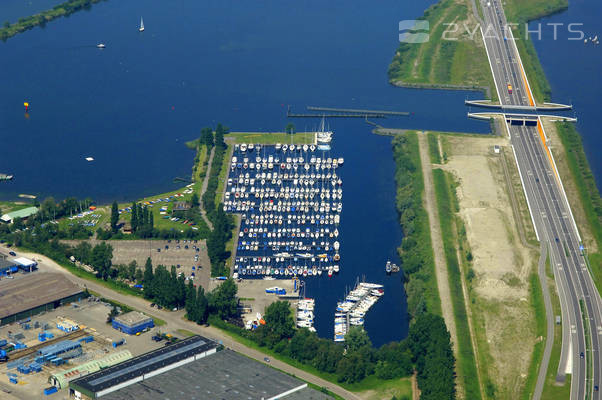 Yacht Harbor De Knar