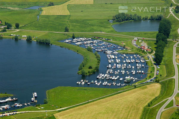 Yachtharbor Eiland Van Maurik