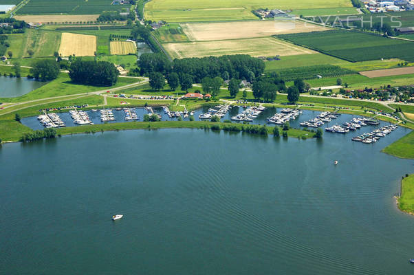 Yachtharbor Eiland Van Maurik