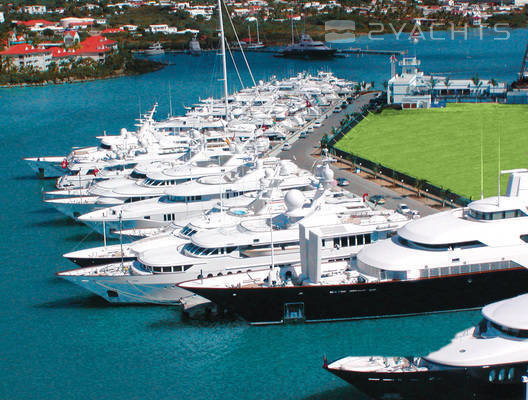 The Yacht Club at Isle De Sol