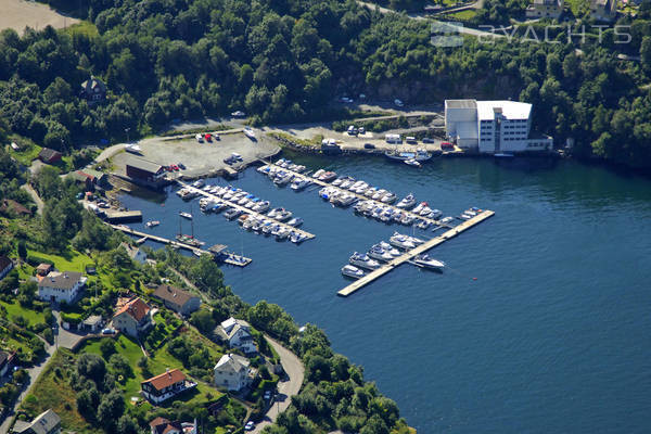 Engels Harbor Marina