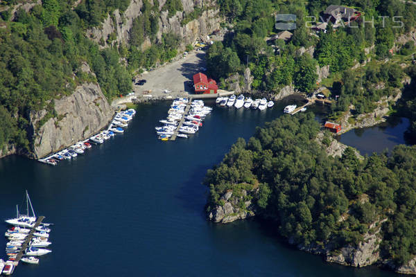 Holsnoy Marina