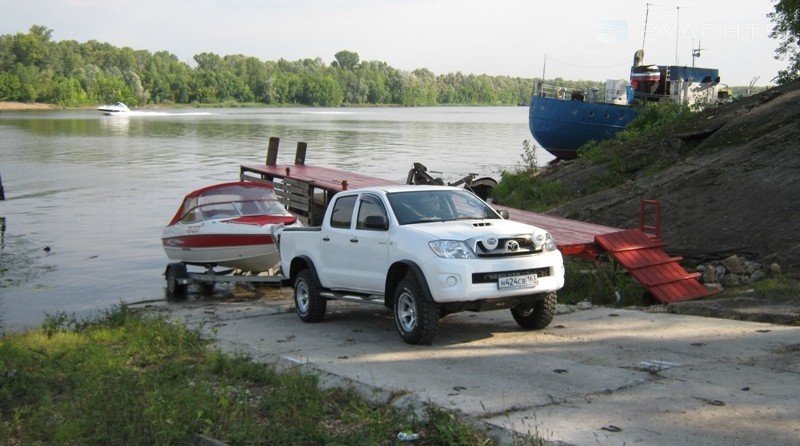 Yacht club Lastochka