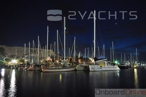 CrewsInn Marina
