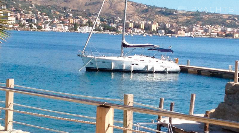 Marina di Porto Bolaro