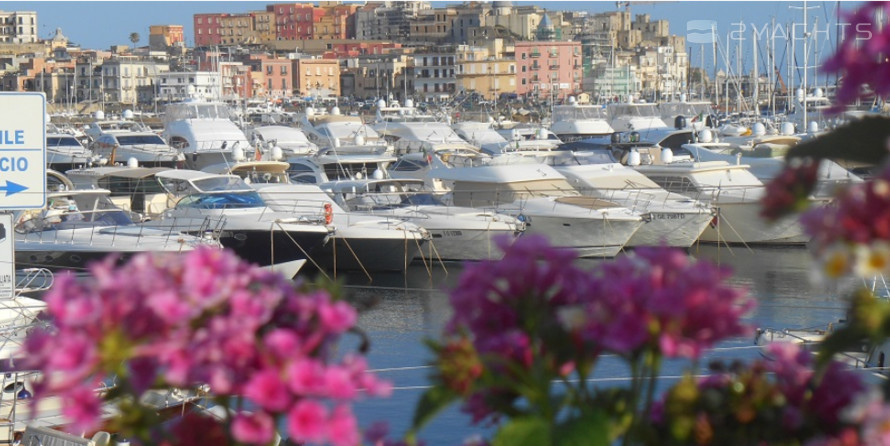 SudCantieri Marina di Maglietta