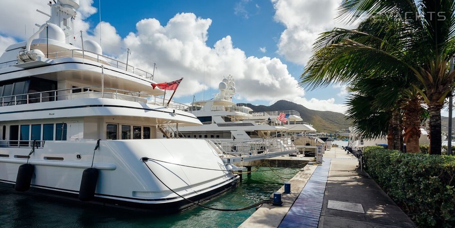 The Yacht Club at Isle de Sol