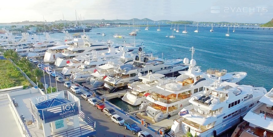 The Yacht Club at Isle de Sol