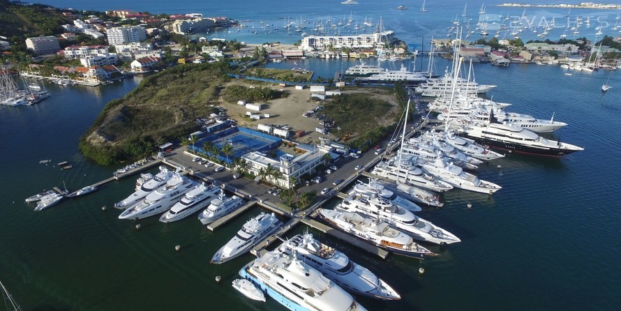 The Yacht Club at Isle de Sol