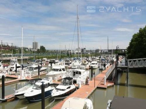 Milltown Marina & Boatyard