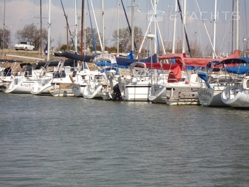 Scotts Landing Marina