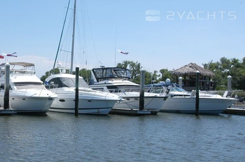 Oyster Bay Harbour Marina